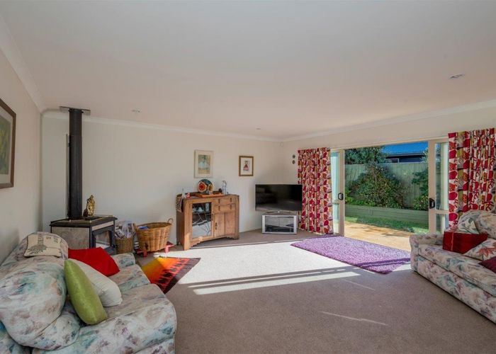  at 39 Rutherford Drive, Waikanae Beach, Waikanae