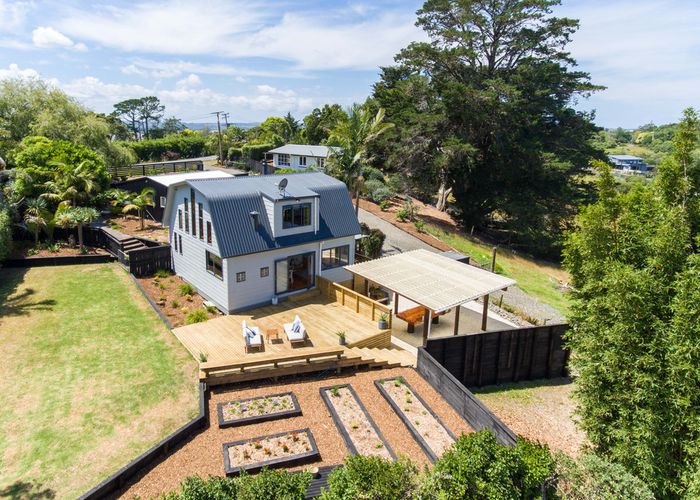  at 22 Red Hills Road, Massey, Auckland