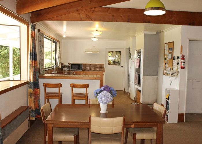  at 64 Neighbours Street, Waimangaroa, Westport
