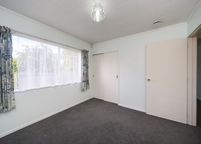  at 82 Geraldine Crescent, Cloverlea, Palmerston North
