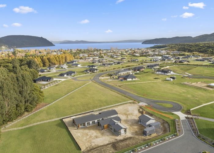  at 18 Lancewood Way, Kinloch, Taupo