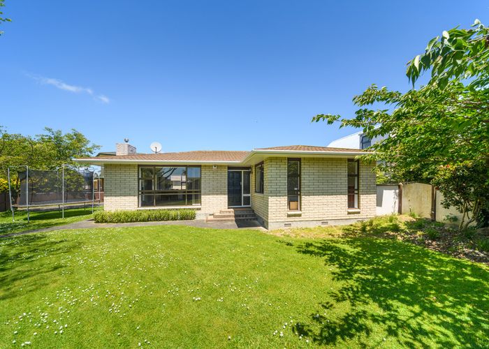  at 2 Cecil Place, Cloverlea, Palmerston North