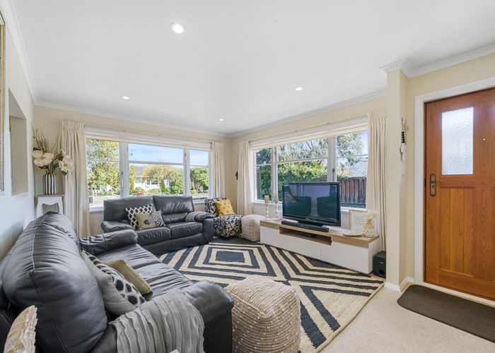 Free property data for 2/8 Hildreth Street, Trentham, Upper Hutt