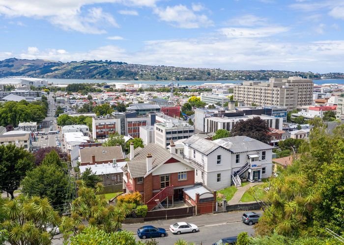  at 10 Queen Street, North Dunedin, Dunedin