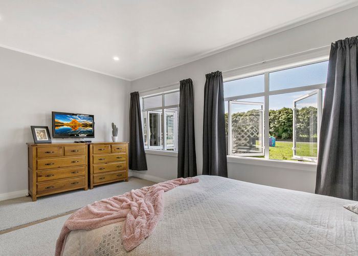  at 27 Whatapaka Road, Karaka, Papakura
