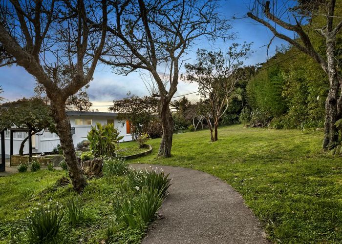  at 305 Forest Hill Road, Waiatarua, Auckland