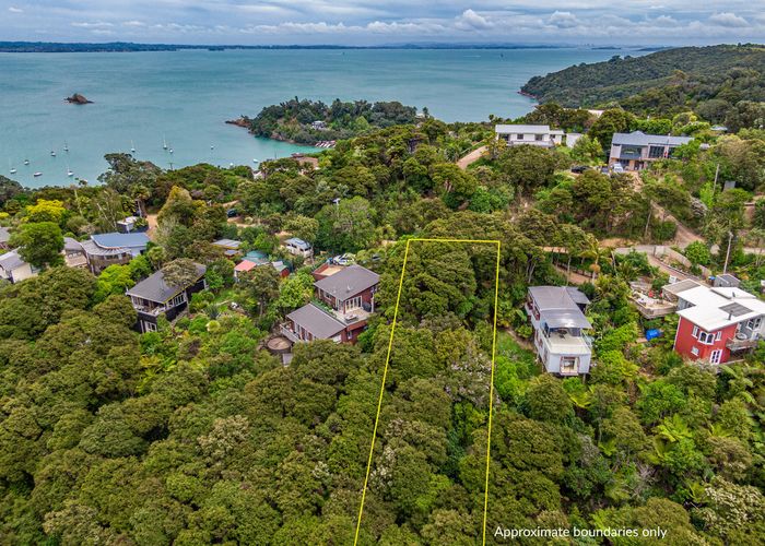  at 16 Bella Vista Road, Ōmiha, Waiheke Island