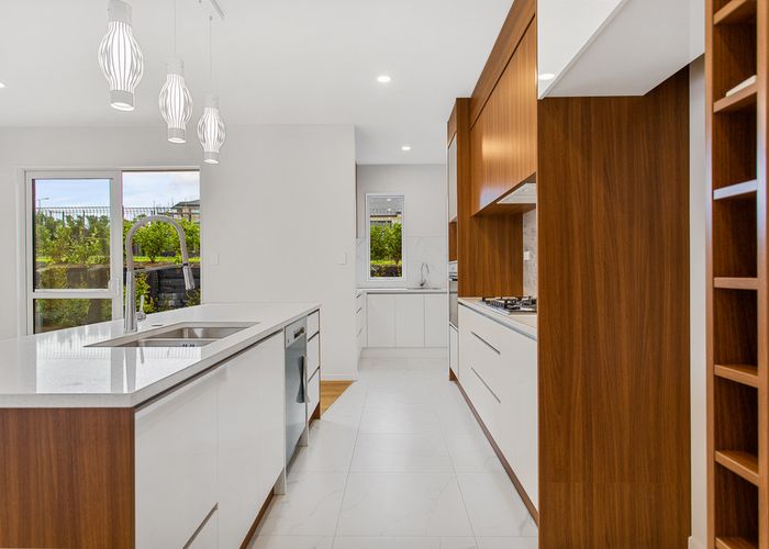  at 44 Twin Parks Rise, Papakura, Papakura