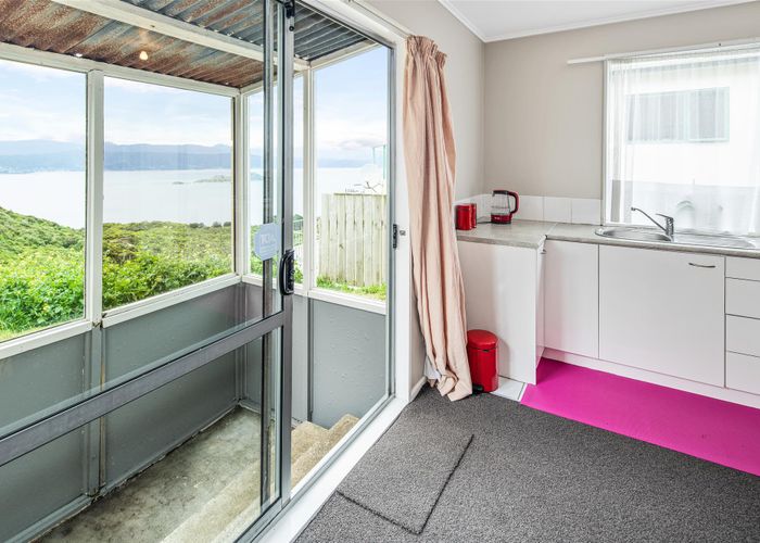  at 9B Edgecombe Street, Newlands, Wellington