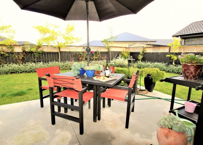  at 37 Plescher Crescent, Leamington, Cambridge