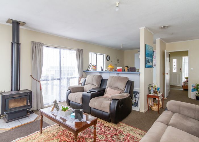  at 6 Jaunpur Crescent, Broadmeadows, Wellington