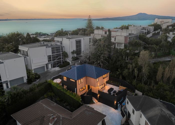  at 4/18 Glover Road, St Heliers, Auckland