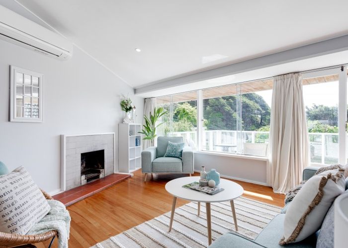  at 5 Waerenga Road, Days Bay, Lower Hutt