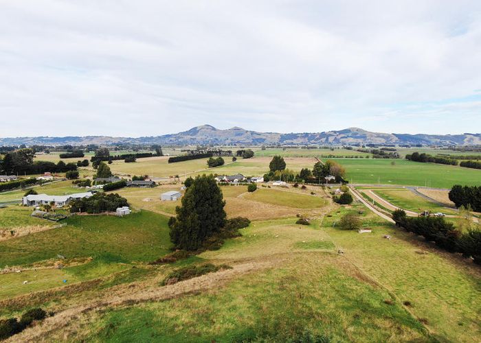  at 410 Outram-Mosgiel Road, North Taieri, Outram