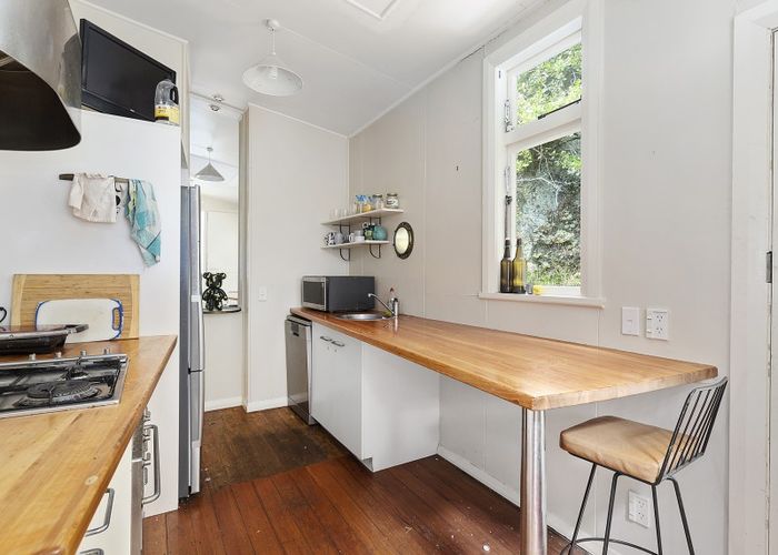  at 108 Oriental Parade, Oriental Bay, Wellington