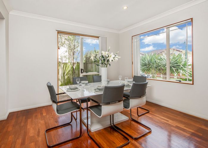  at 11 Cherrywood Crescent, Northpark, Auckland