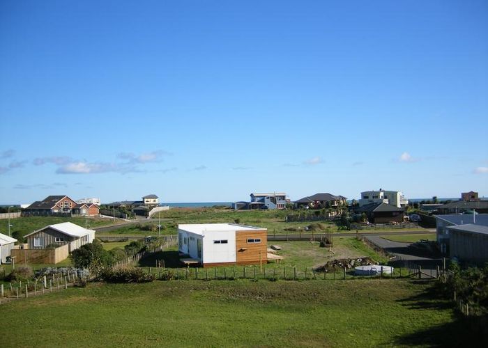  at 181 Park Avenue, Waitarere Beach, Levin