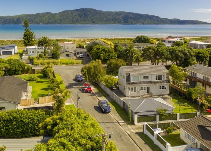  at 62 Manly Street, Paraparaumu Beach, Paraparaumu
