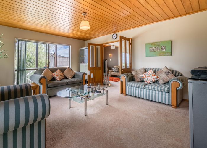  at 86 Rosier Road, Glen Eden, Auckland