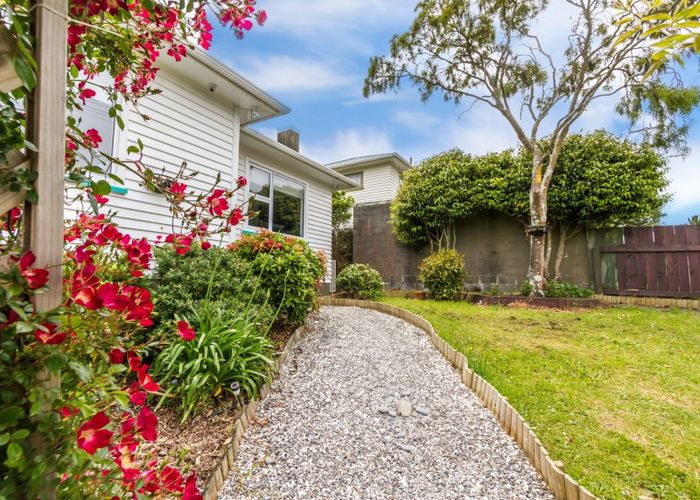  at 71 Bell Street, Tawa, Wellington