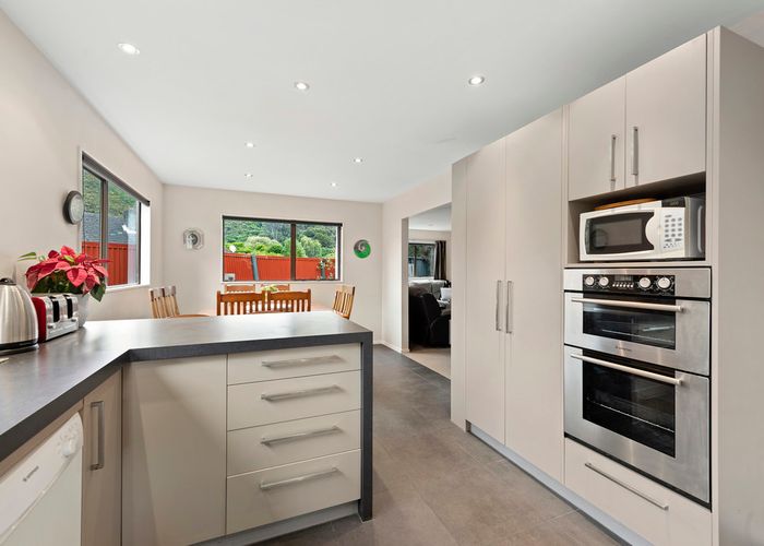  at 2A Burke Grove, Naenae, Lower Hutt