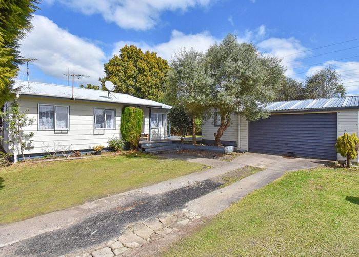  at 75 Chichester Drive, Rosehill, Papakura