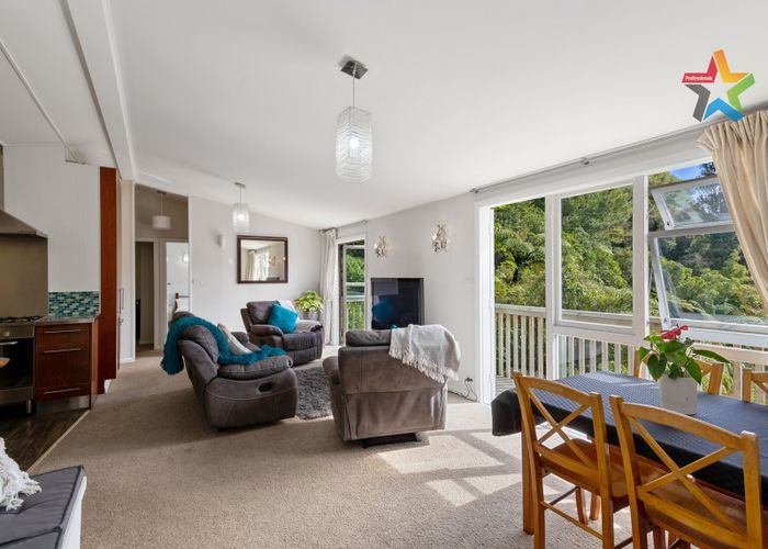  at 32 Ngahere Street, Stokes Valley, Lower Hutt