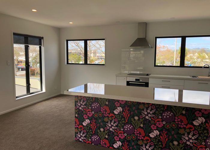  at 1/129 Aikmans Road, Merivale, Christchurch