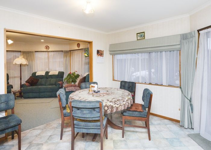  at 5 Seville Court, Terrace End, Palmerston North