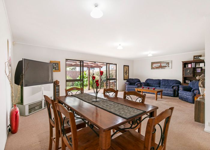  at 1/2 Ross Martin Court, Conifer Grove, Takanini