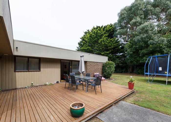  at 32 Humphries Place, Awapuni, Palmerston North