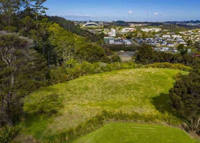  at 22 Stevensons Crescent, Albany Heights, Auckland