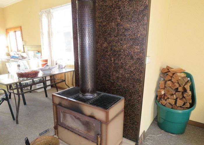  at 8 Stewart Street, Waimangaroa