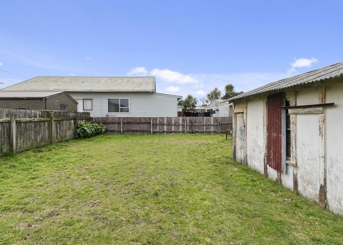  at 219 The Esplanade, Petone, Lower Hutt