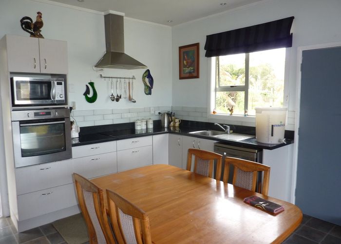  at 2 Sunderland Street, Waimangaroa