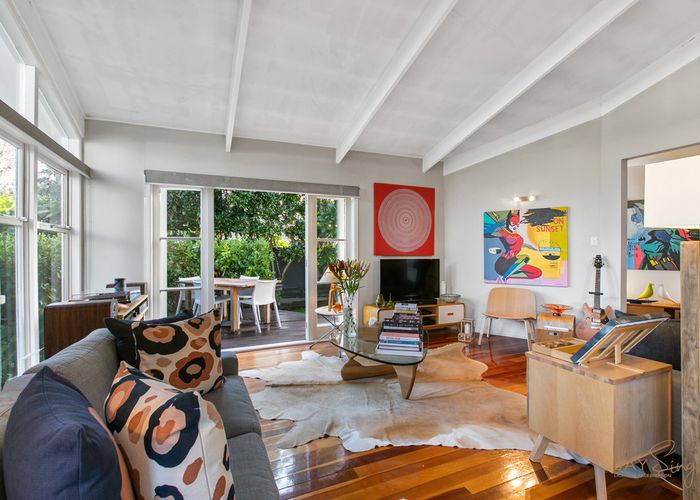  at 4 Pembroke Crescent, Glendowie, Auckland