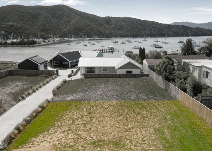  at 4 Whaitere Place, Waikawa, Picton