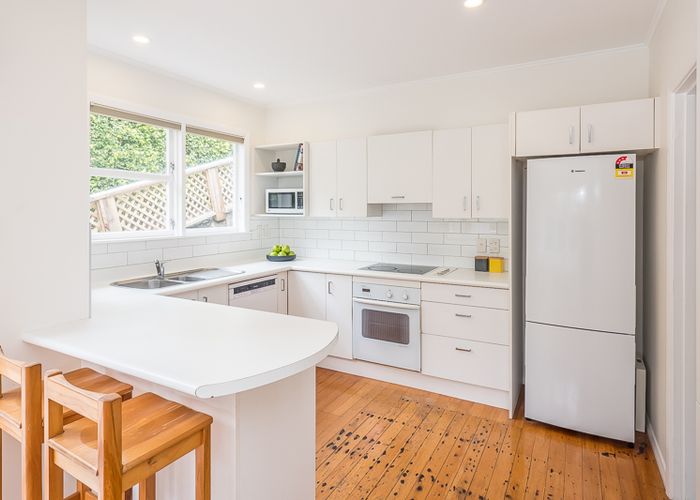  at 27 Rangoon Street, Khandallah, Wellington