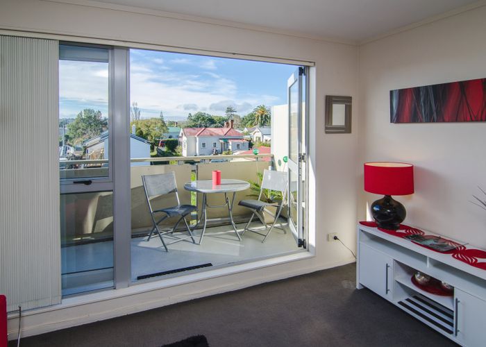  at 352/26 Morningside Drive, Morningside, Auckland