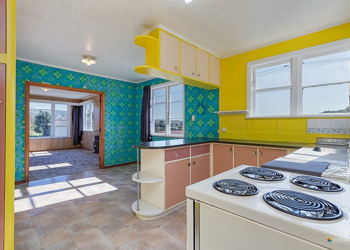  at 5 Berkshire Grove, Cannons Creek, Porirua