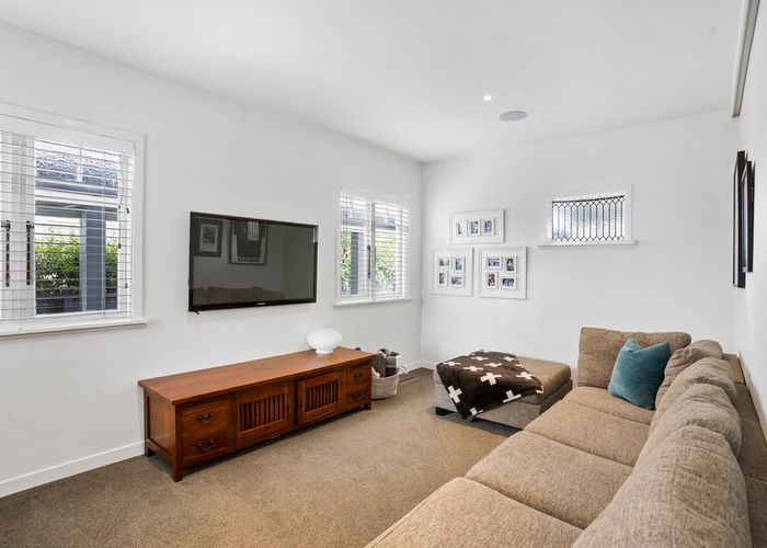  at 27 Springleigh Avenue, Mount Albert, Auckland