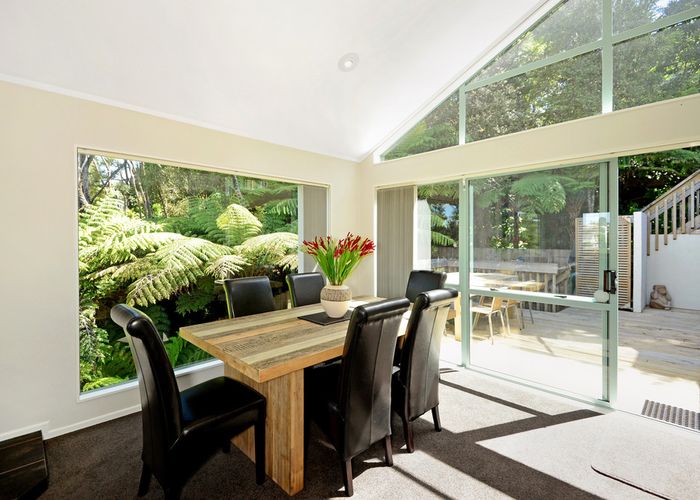  at 42 Glen Vista Place, Bayview, Auckland