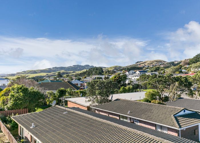  at 1/10 Stewart Drive, Newlands, Wellington