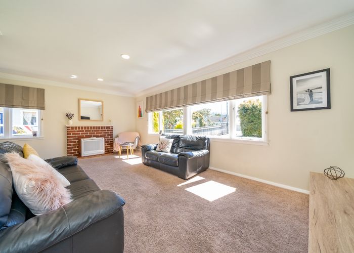  at 894 High Street, Avalon, Lower Hutt