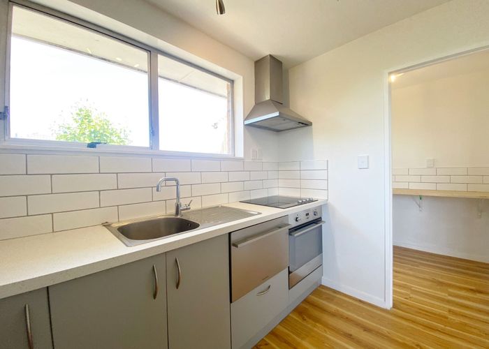  at 2/17 Philomel Street, North New Brighton, Christchurch