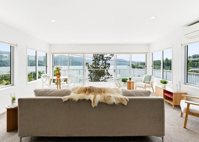  at 40 Marine Parade, Macandrew Bay, Dunedin