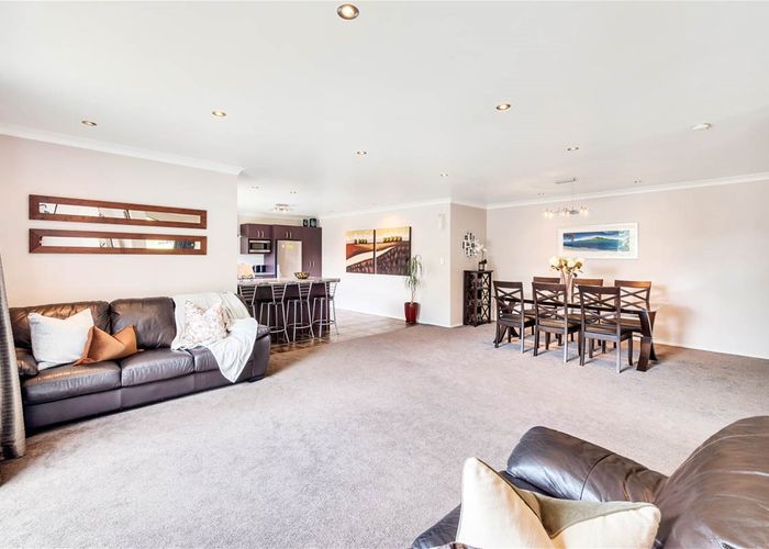  at 51 Sapperton Drive, Henderson, Auckland