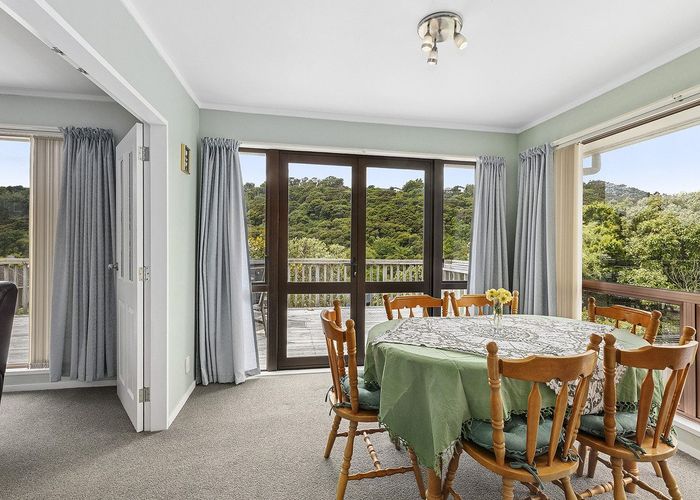  at 10 Capstan Lane, Whitby, Porirua, Wellington