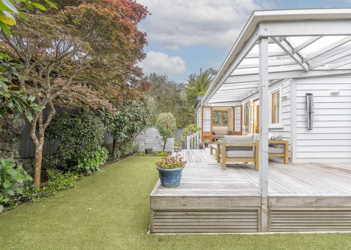  at 37 Kenneth Avenue, Sandringham, Auckland City, Auckland