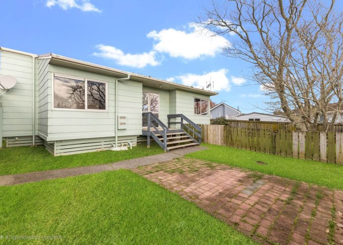  at 1 & 2/15 Stoll Place, Manurewa, Manukau City, Auckland